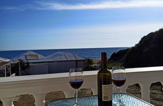 Apartamento 'Marathias 5002' con vistas al mar, Wi-Fi y aire acondicionado