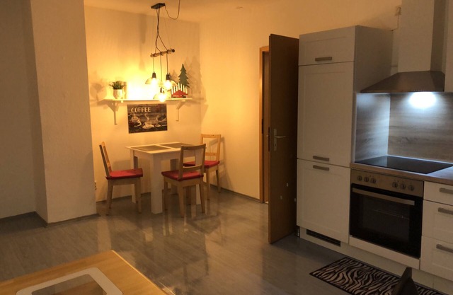 Apartamento 'Moderne Vollmöblierte Wohnung' con jardín privado