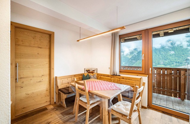 Apartamento 'Mountainfarm Innertrein Natur' con vistas a la montaña, jardín compartido y Wi-Fi