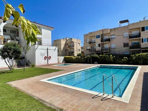 Apartment near beach and Empordà Golf Club