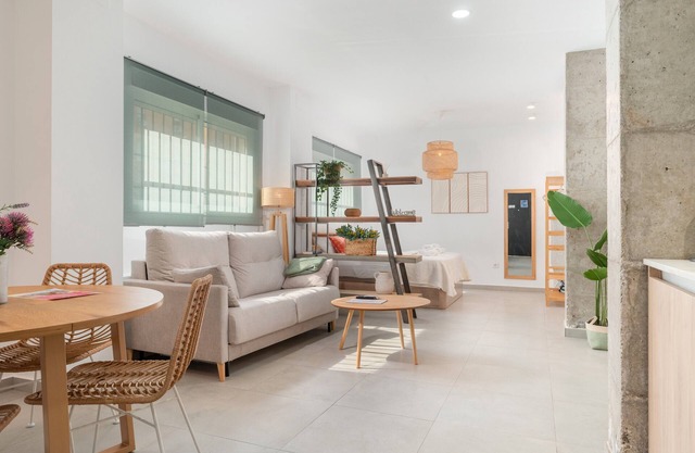 Apartamento 'Nuevo Estudio Junto A Sta Justa 1' con Wi-Fi y Aire Acondicionado