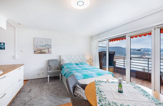 Apartamento 'Rhein 8' con balcón y Wi-Fi