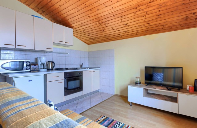 Apartamento Ruža 1 by Interhome