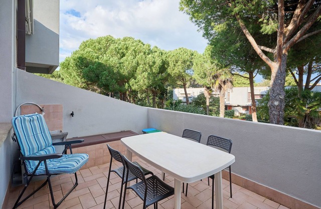 Apartamento 'San Vincenzo Podere San Luigi' con terraza privada, balcón y aire acondicionado