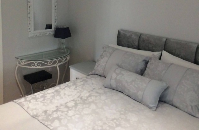 Cosy, stylish 1-Bed Apartment in South Armagh