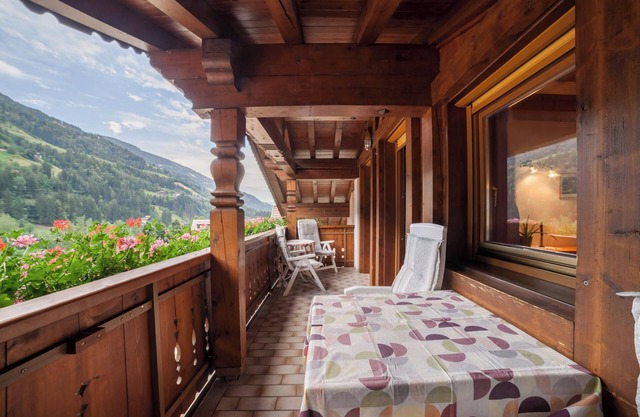 Apartamento 'Sonnenparadies 4' con vistas a la montaña, Wi-Fi y jardín