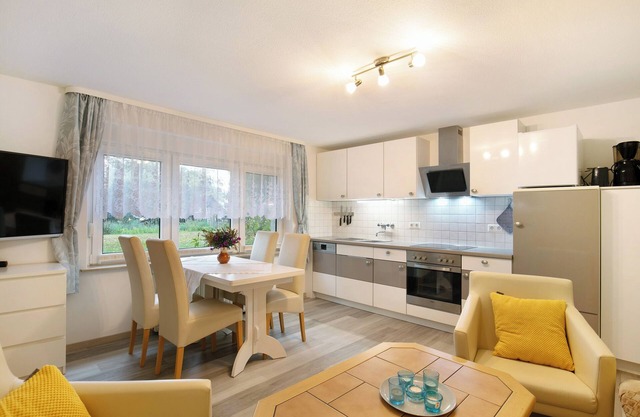 Apartamento "Vacaciones en Uckermark" con terraza privada, jardín privado y Wi-Fi