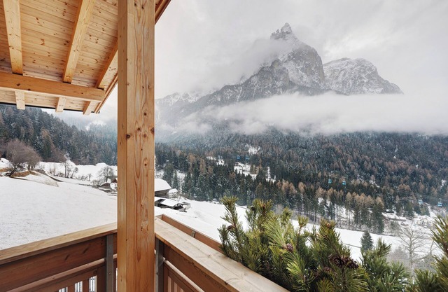 Apartamento 'Wiesenduft' con vistas a la montaña, terraza privada y Wi-Fi