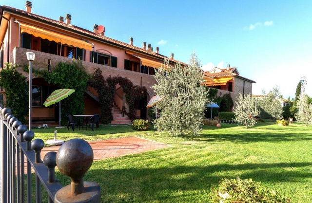 Bonito apartamento con piscina, WIFI, A/C, TV, veranda, vista panorámica, cerca de San Gimignano