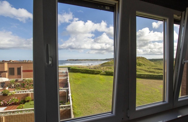 Apartamento con vistas y acceso directo playa