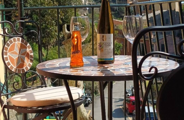 Apartment within walking distance from the sea - 011030-LT-0357