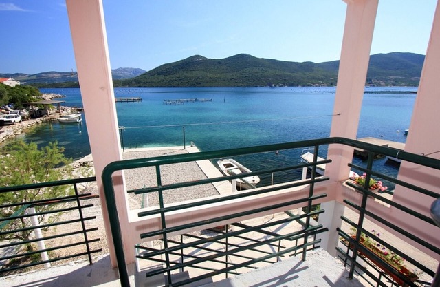 Apartamentos Ereš Zuronja-Apartamento de 1 dormitorio con vistas al mar 1