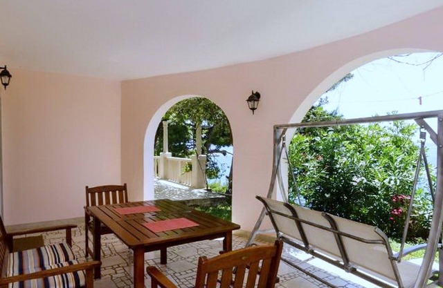 Apartments Plavac Mali- Superior One Bedroom Apartment with Terrace and Sea View
