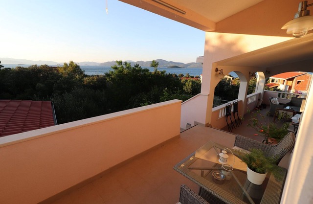 Apartments Sergej-Standard Studio apartment with Terrace and Sea View ( Nataša )