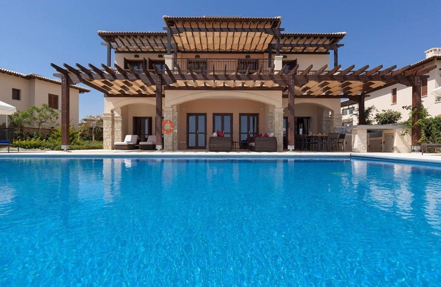Colinas de Afrodita Mythos Collection | Villa Iris | Piscina privada | Vista al mar | 5 dormitorios