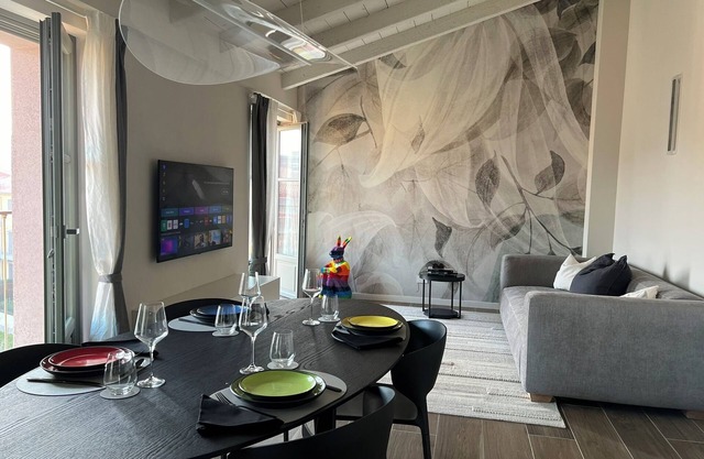 Appartamento con concierge palestra e garage in contesto d'avanguardia milanese