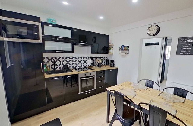 Appartement 4P 300m Plage Avec Cour Extérieure