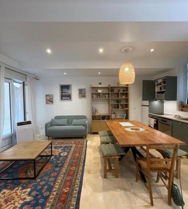 Appartement RDC avec cour privée - Narbonne Les Halles Centre Historique