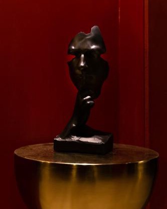 Appartement Rouge Elegance & Miroirs RER C