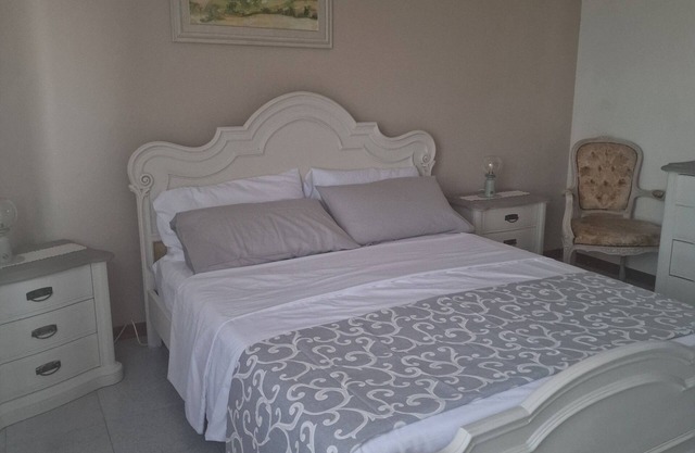 Appartement Spacieux et Confortable, à Quelques Minutes de la Plage de la Ville