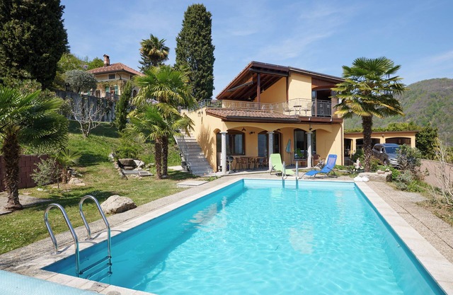 Appartment in Pura Ticino family friendly with pool and big garden