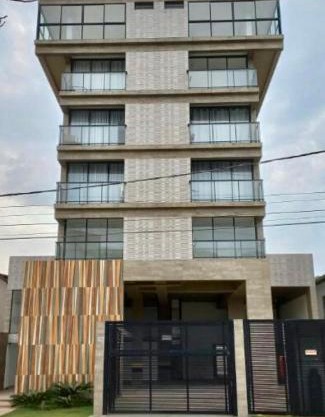 Apto novo com AC 1 quadra da praia Guaratuba PR