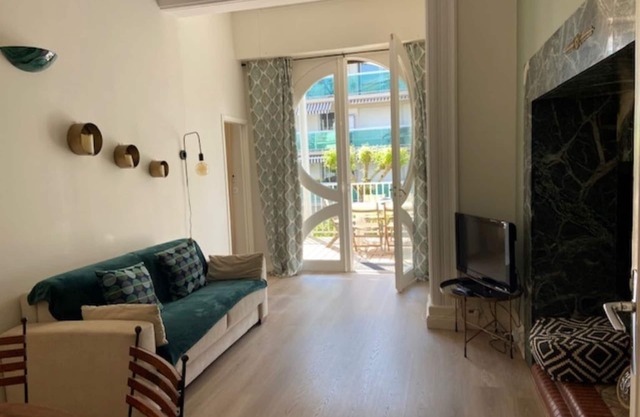 APARTAMENTO ARCACHON LE MOULLEAU RENOVA TERRAZA Y APARCAMIENTO PARA 6 PERSONAS