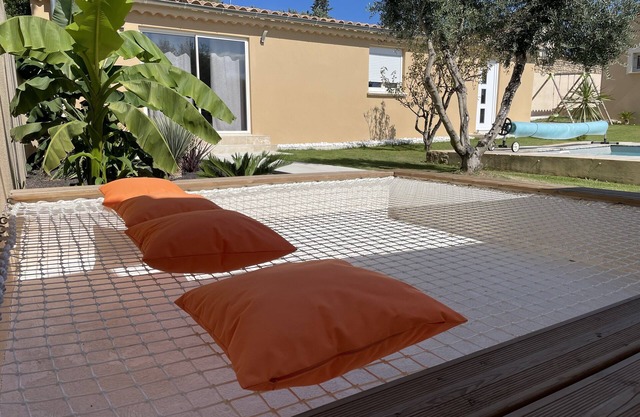 Arquitecto diseñado villa cerca de Uzès, Pont du Gard., Aviñón, Nimes.