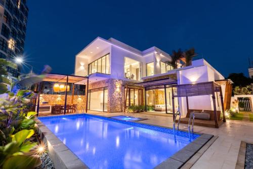 ARIA VUNG TAU RESORT- near beach