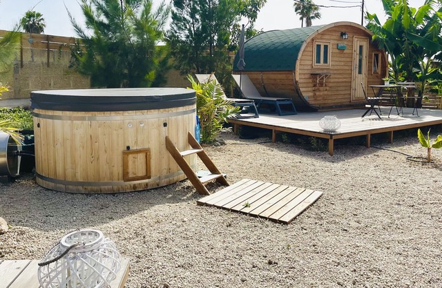 Arrebol Suite con Jacuzzi climatizado ,piscina y naturaleza