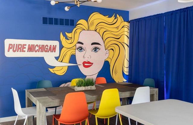 Art House By Lake Michigan *5 min walk from Lake Bluff **Private Beach Access**