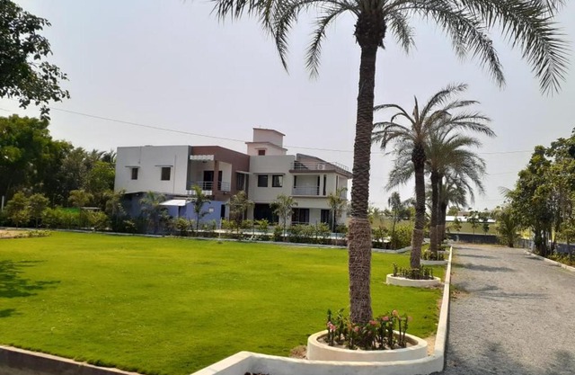 ART Resort & Farm House