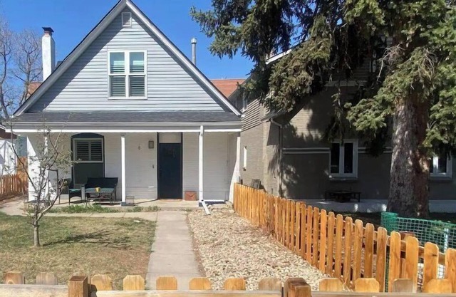 Artsy Platt Park Guest Suite, Walk Everywhere + QUICK MOUNTAIN ACCESS!