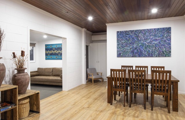 4 Bedrooms, 2 Bathrooms