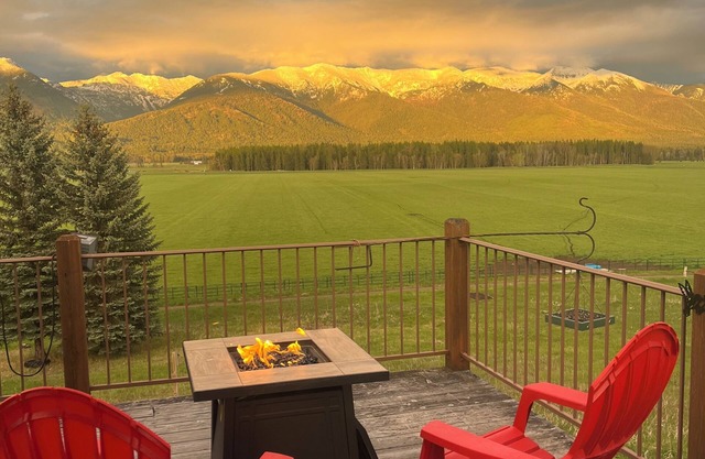 August Availability! Large Bigfork home with mountain Views.