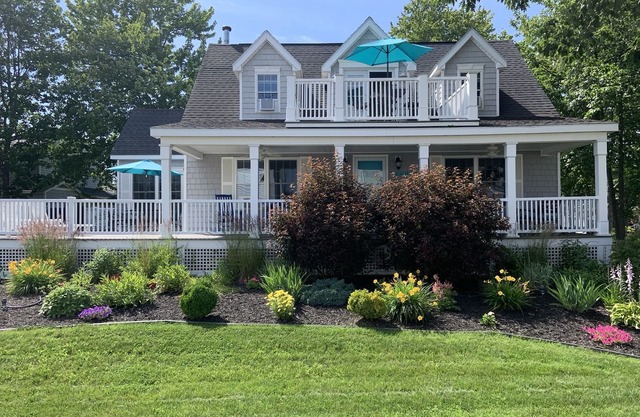 MIDWEEK JUNE SPECIALS!/ GRAN CASA DE PLAYA / PASOS A LA PLAYA / BICICLETAS INCLUIDAS.