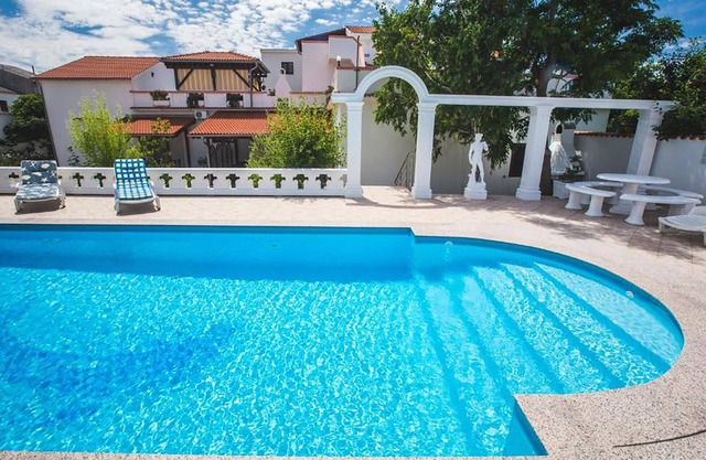 Impresionante apartamento en Kampor con.