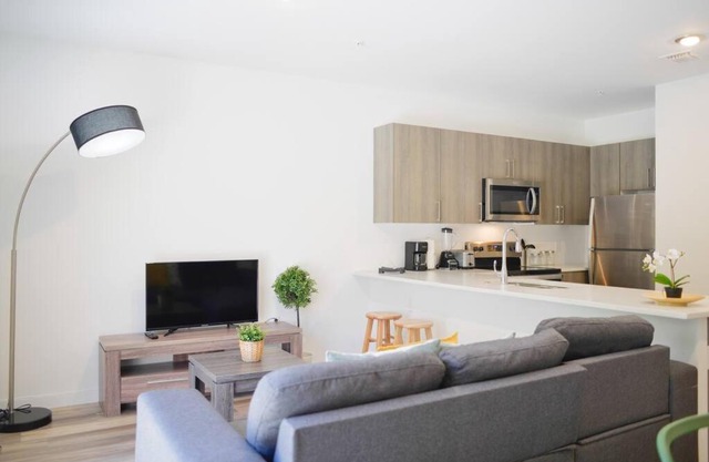 Awesome Townhouse 15 minutes from the Beach