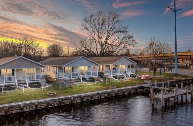 B-Fremont Wolf River Waterfront Homes