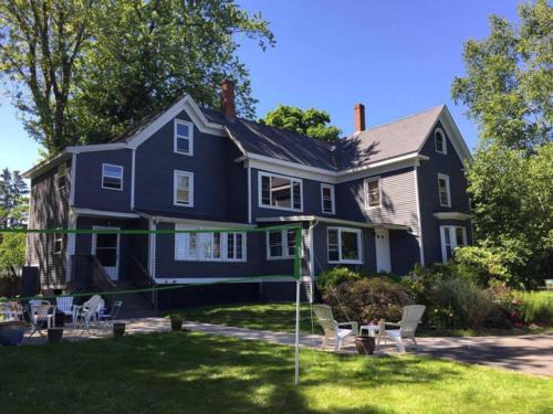 Back Cove - Sunny 2nd Floor Condo