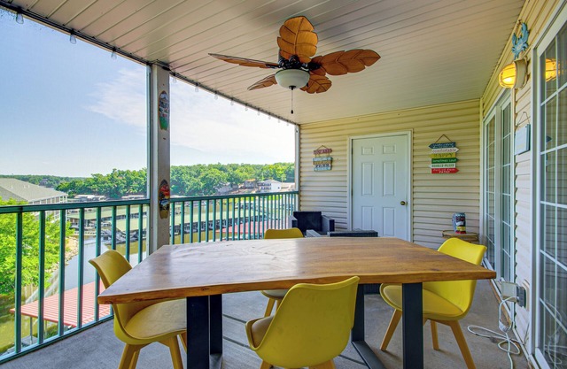Balcony w/ Marina Views: Lake Ozark Hideaway!