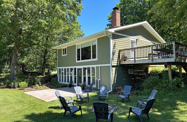 Balsam Lake Cabin and Pickleball Retreat