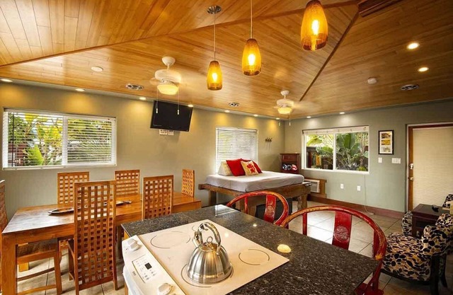 Bamboo 1: 1 hab / 1ba en Tiki Moon Villas