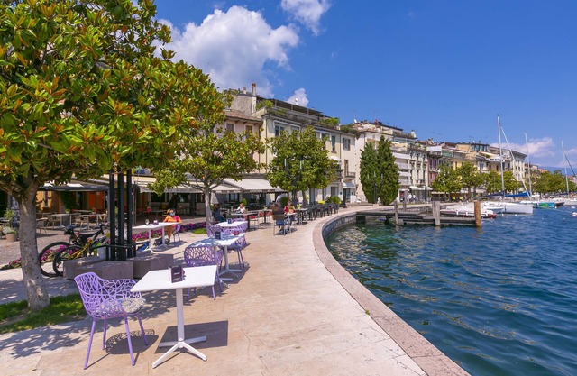 Barbarano House - Child friendly, Salò, Italy