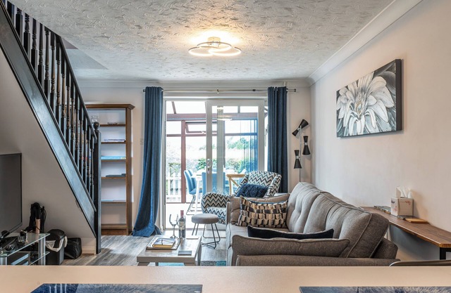 Barbers Row - Elmswell