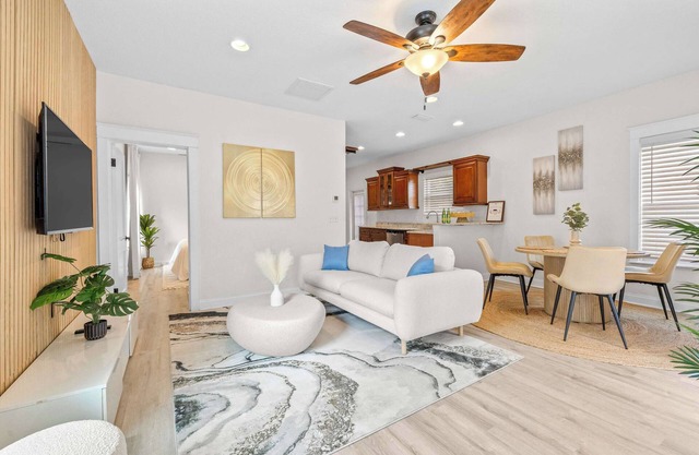 Barefoot Bungalow - For 4