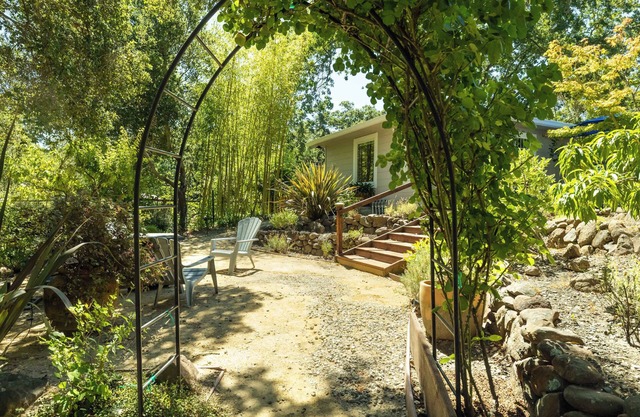 Bay Area Garden Retreat