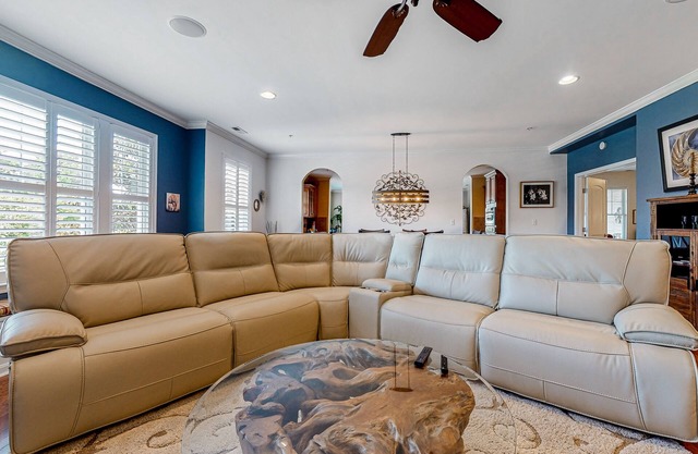 Bayside Resort condo near the beach with shared pools & fast WiFi - dog-friendly