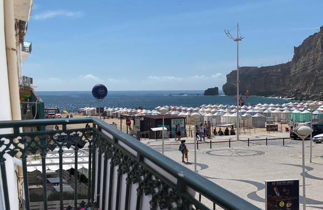 BayView Nazaré a sua casa à Beira Mar - 20 mt da Praia e da Famosa Bola Nivea