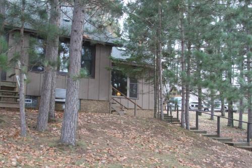 Bayview Resort Sunset Lookout Cabin 6